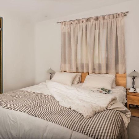 Aspronisi Luxury Villa With Caldera View Megalohóri Kültér fotó