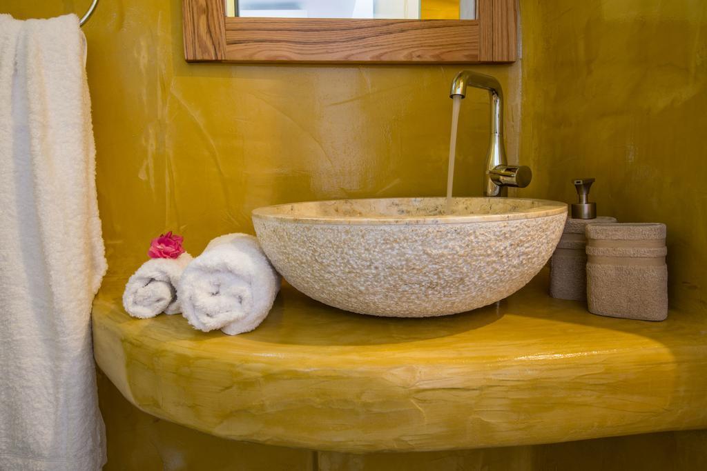 Aspronisi Luxury Villa With Caldera View Megalohóri Szoba fotó